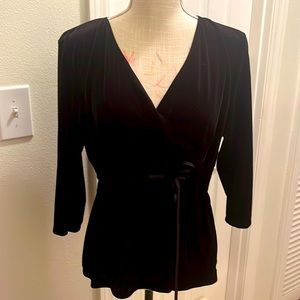 I. N. Studio black velvet blouse
